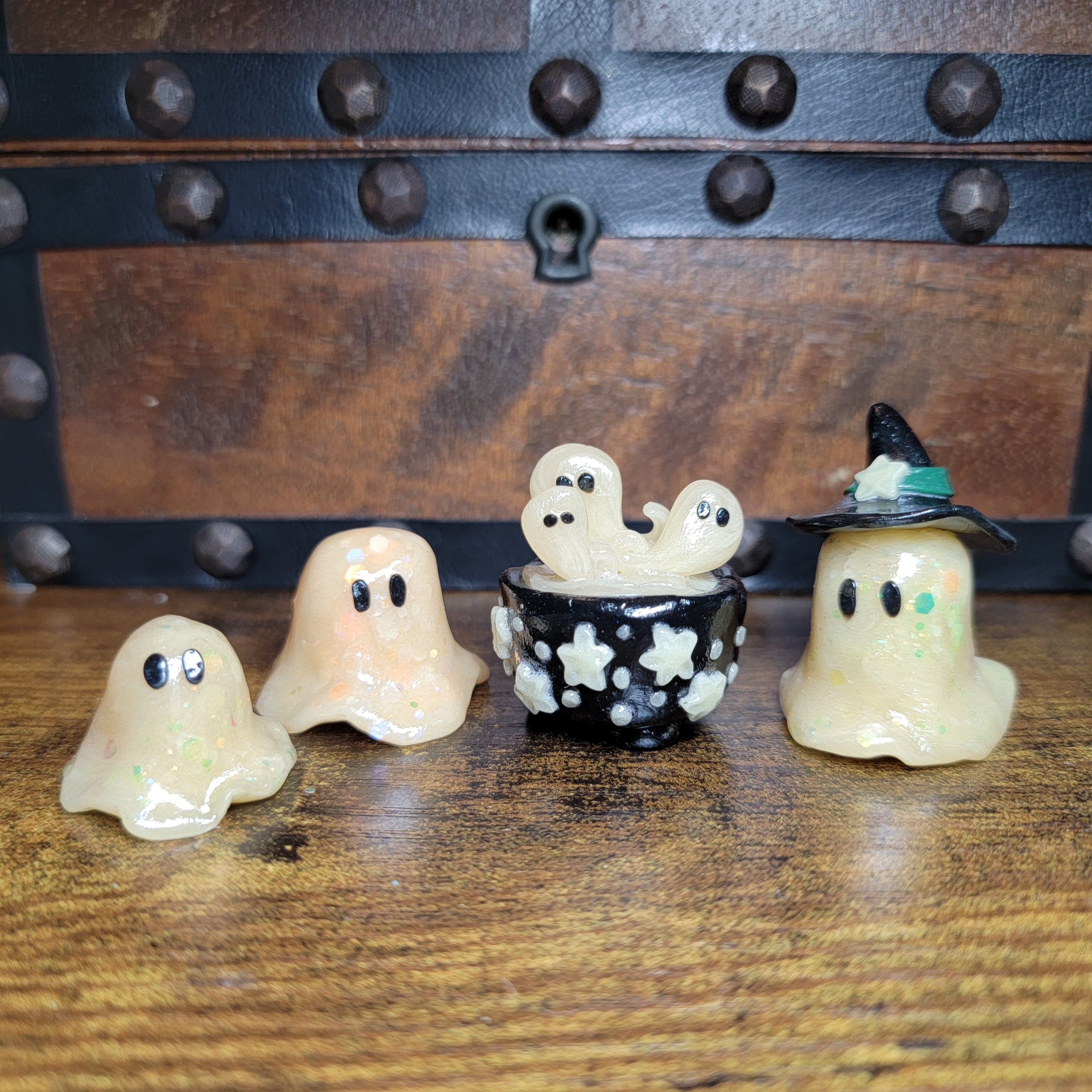 Ghost Summoning Circle Green Hat
