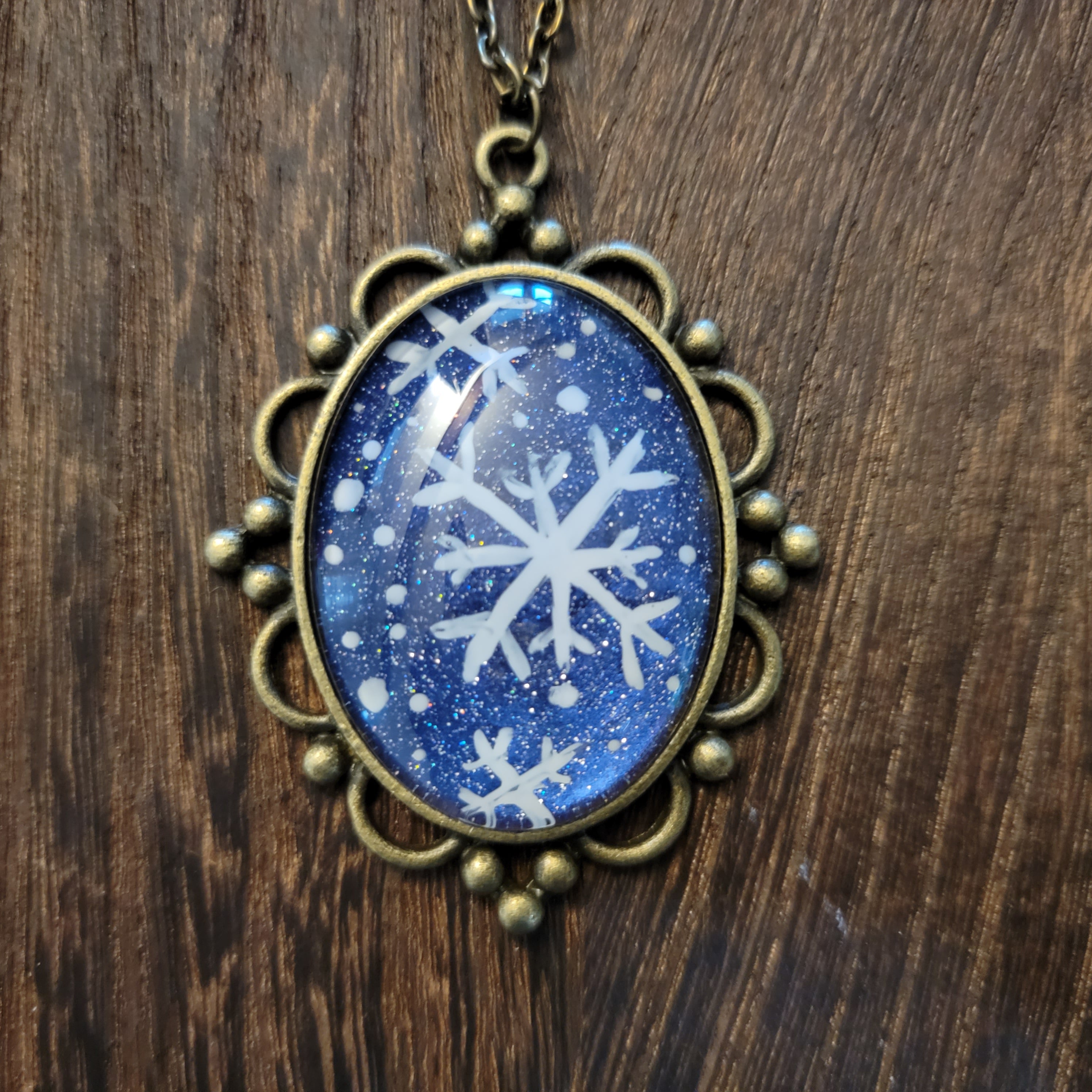 Snowflake Pendants: Iridescents