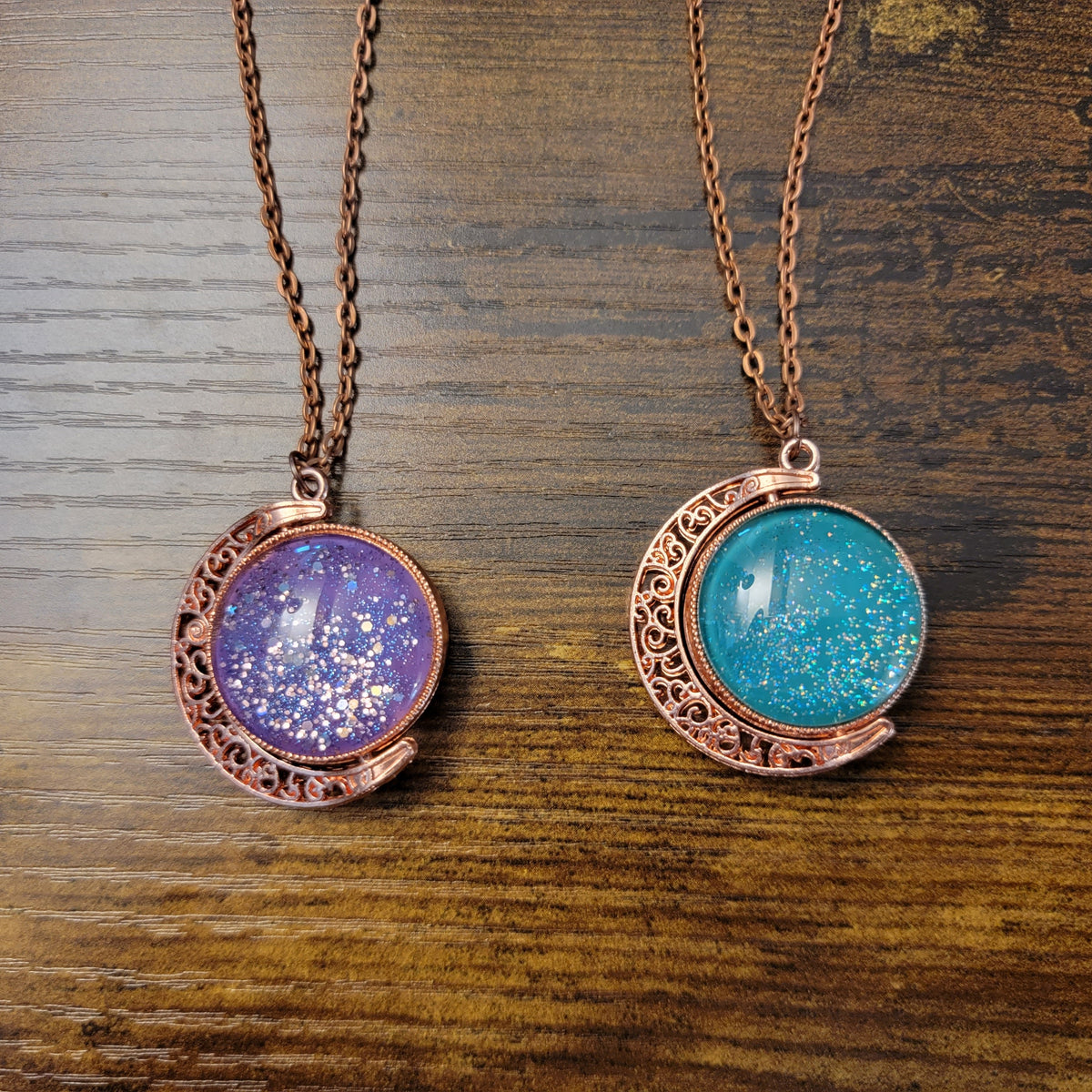 Crescent Moons: Copper Tone  Spinning Pendant