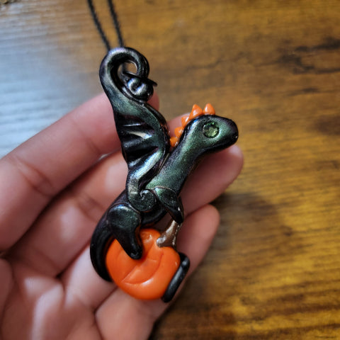 Black Shimmer Pumpkin Dragon