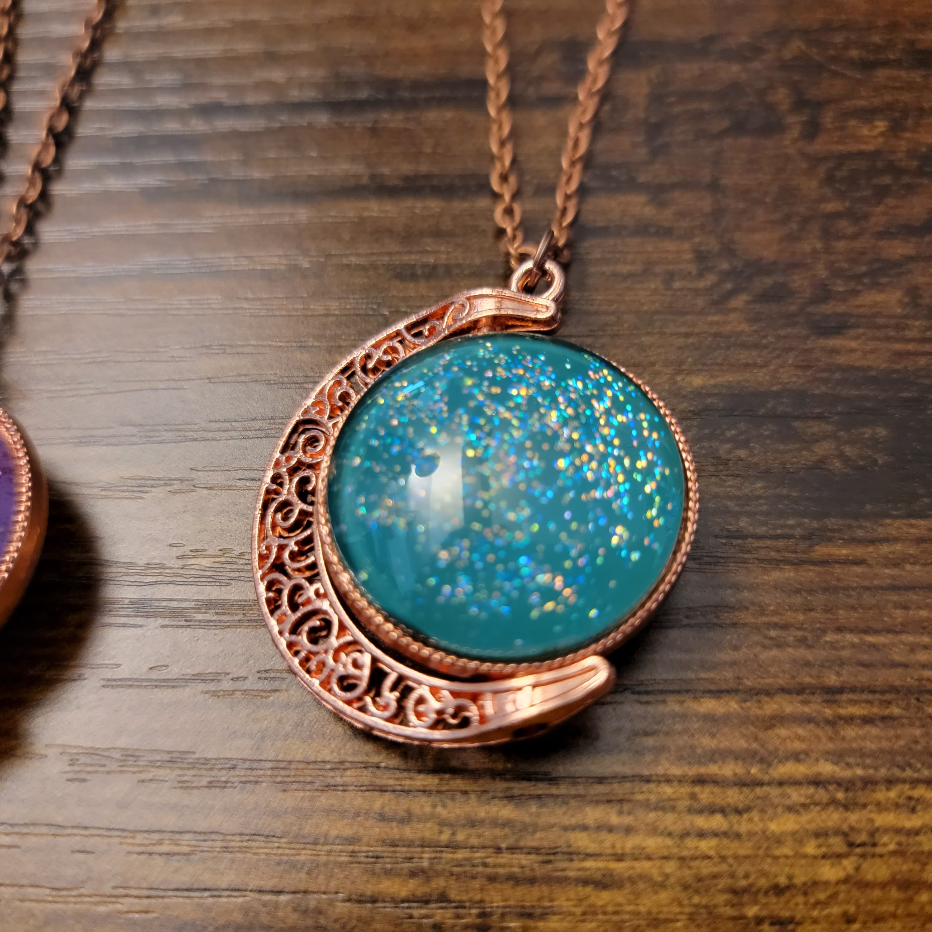 Crescent Moons: Copper Tone  Spinning Pendant