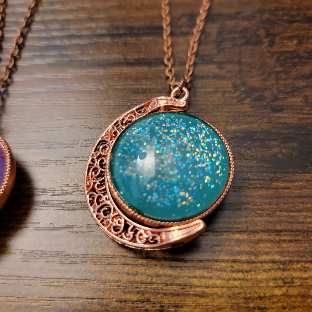 Crescent Moons: Copper Tone  Spinning Pendant