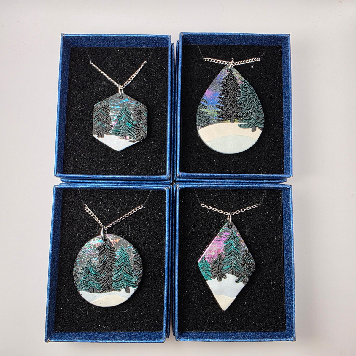 Snowy Aurora Pendants